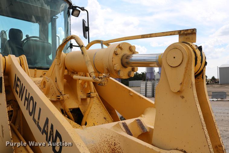 image for item DD4257 2000 New Holland LW190 wheel loader