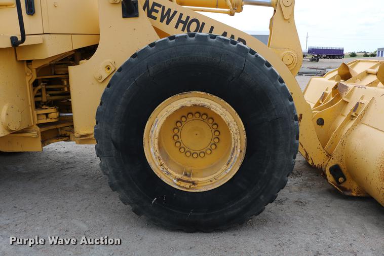 image for item DD4257 2000 New Holland LW190 wheel loader