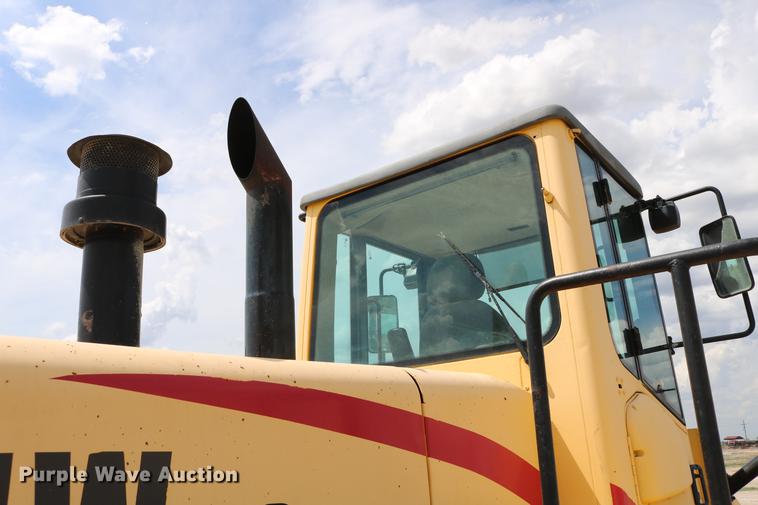 image for item DD4257 2000 New Holland LW190 wheel loader