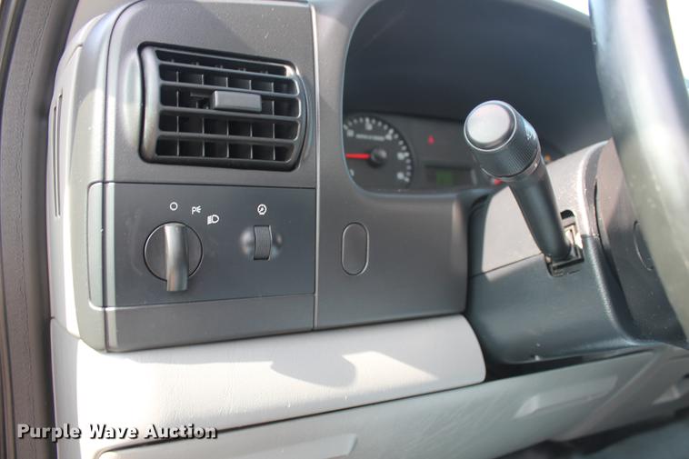 image for item DD4967 2006 Ford F550 Super Duty XL bucket truck