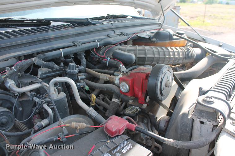 image for item DD4967 2006 Ford F550 Super Duty XL bucket truck