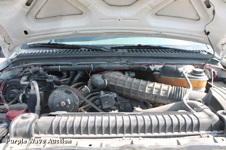 image for item DD4967 2006 Ford F550 Super Duty XL bucket truck