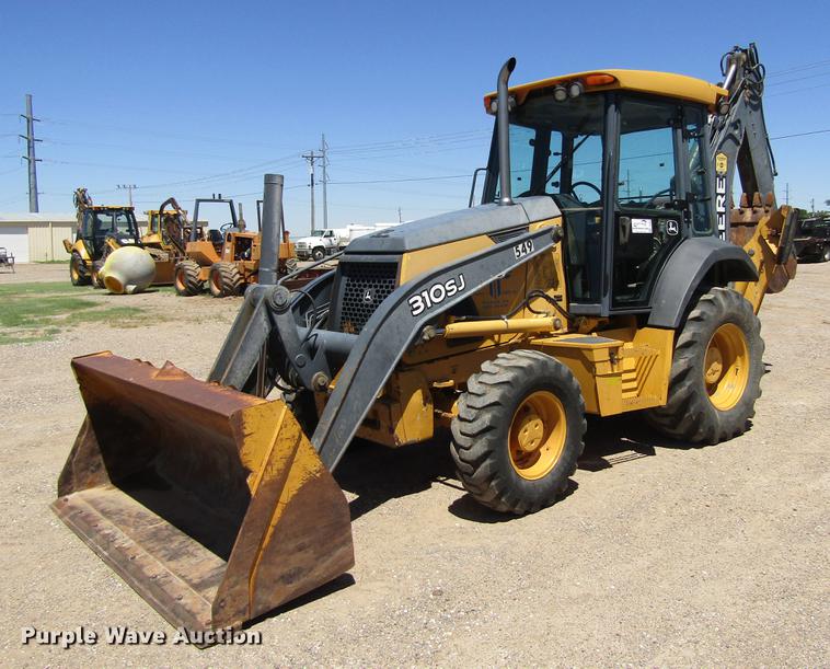 image for item DD5689 2007 John Deere 310SJ backhoe