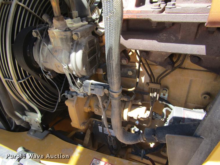 image for item DD5689 2007 John Deere 310SJ backhoe