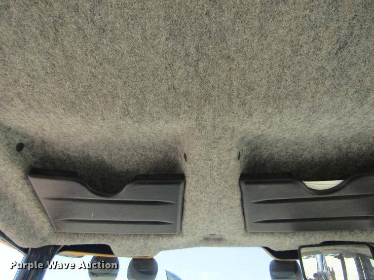 image for item DD5689 2007 John Deere 310SJ backhoe