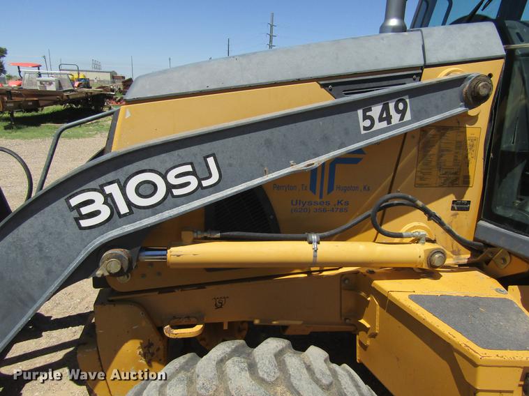 image for item DD5689 2007 John Deere 310SJ backhoe