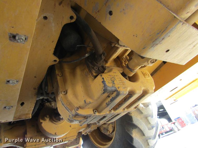 image for item DD5689 2007 John Deere 310SJ backhoe