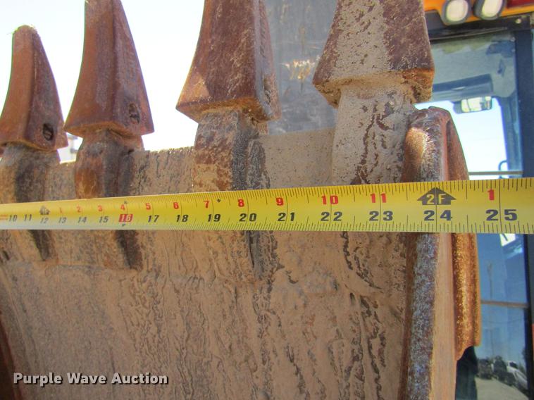 image for item DD5689 2007 John Deere 310SJ backhoe