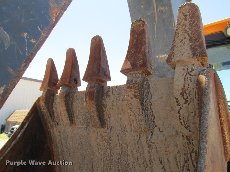 image for item DD5689 2007 John Deere 310SJ backhoe