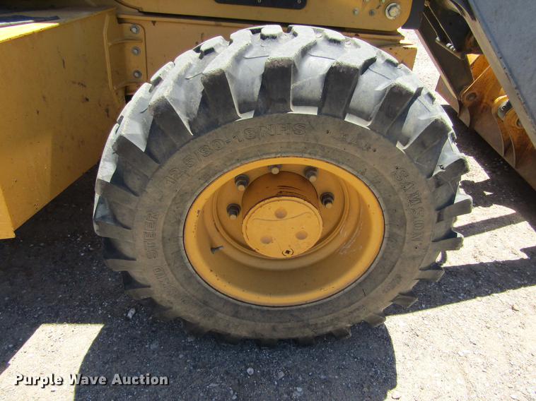 image for item DD5689 2007 John Deere 310SJ backhoe