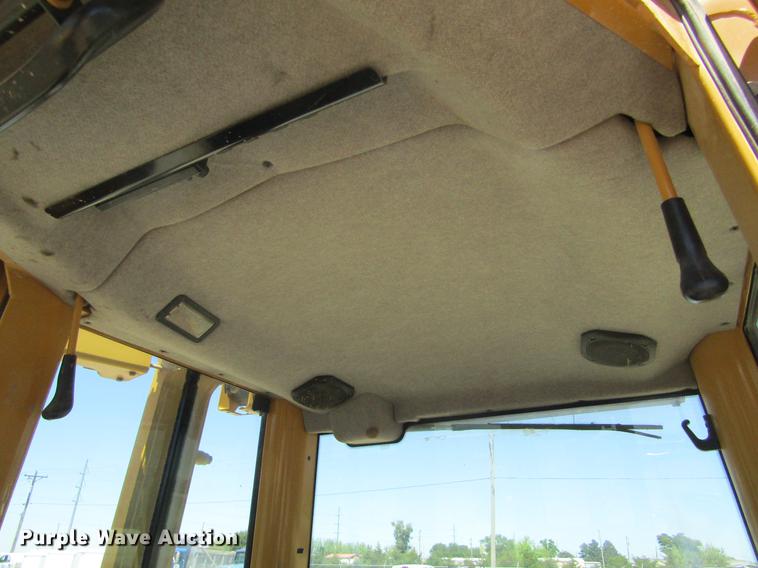 image for item DD5691 2004 Caterpillar D6N XL dozer