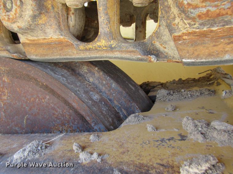 image for item DD5691 2004 Caterpillar D6N XL dozer