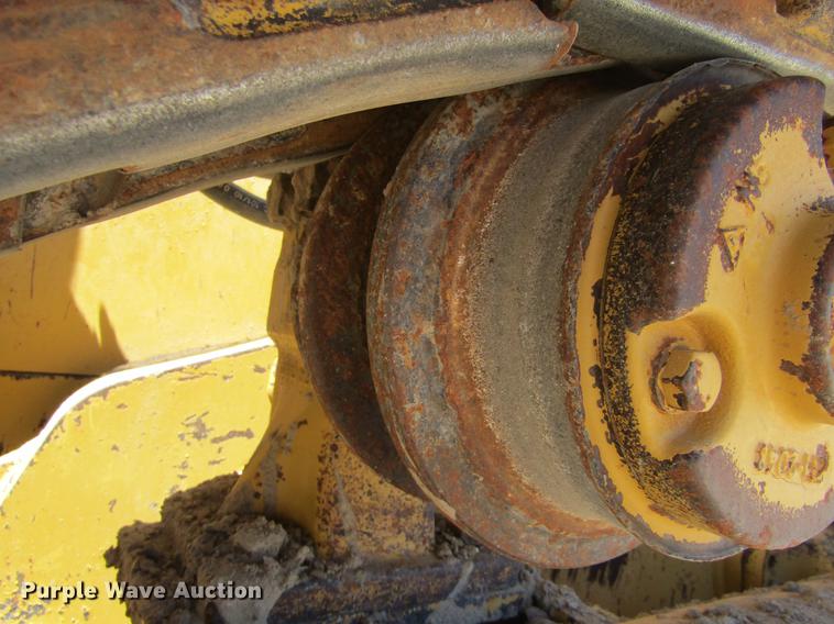 image for item DD5691 2004 Caterpillar D6N XL dozer