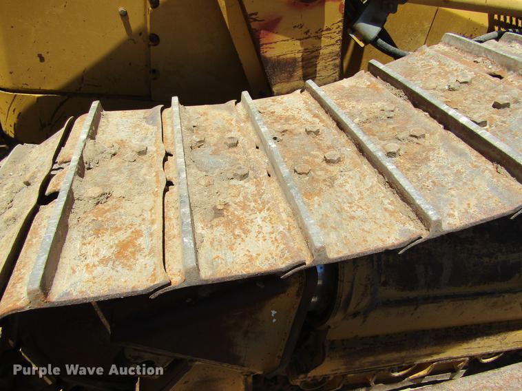 image for item DD5691 2004 Caterpillar D6N XL dozer