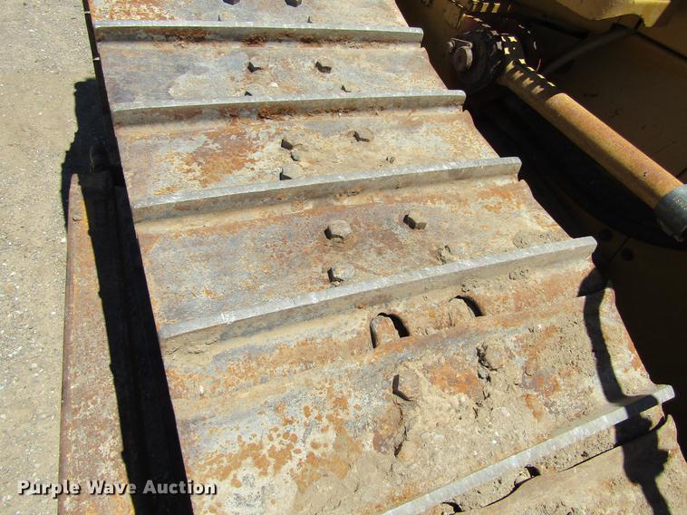 image for item DD5691 2004 Caterpillar D6N XL dozer