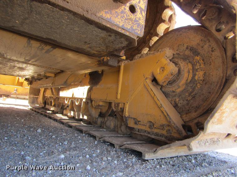 image for item DD5691 2004 Caterpillar D6N XL dozer