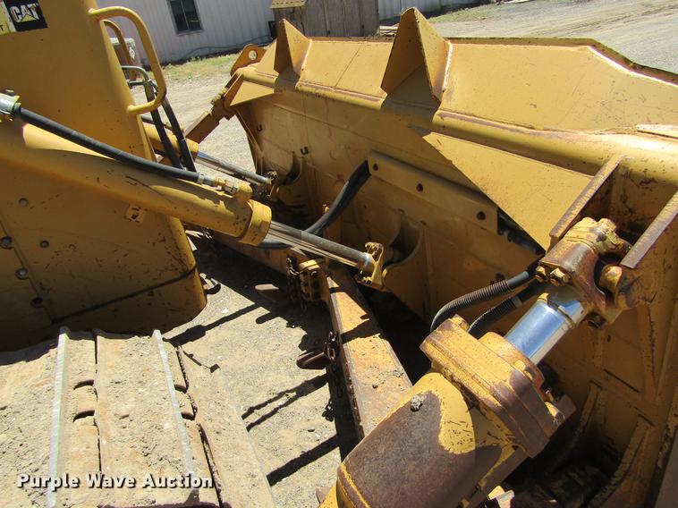 image for item DD5691 2004 Caterpillar D6N XL dozer