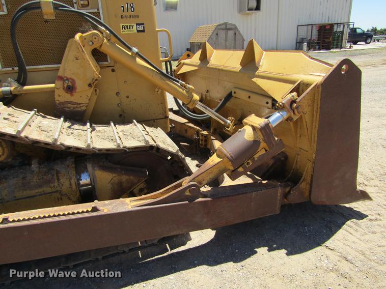 image for item DD5691 2004 Caterpillar D6N XL dozer