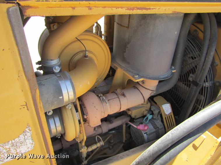 image for item DD5691 2004 Caterpillar D6N XL dozer