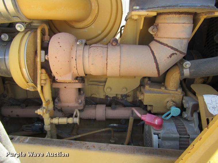 image for item DD5691 2004 Caterpillar D6N XL dozer