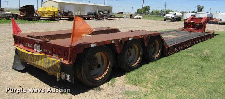 image for item DD5692 2006 Globe low boy equipment trailer