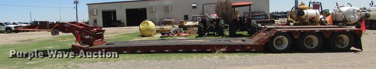 image for item DD5692 2006 Globe low boy equipment trailer