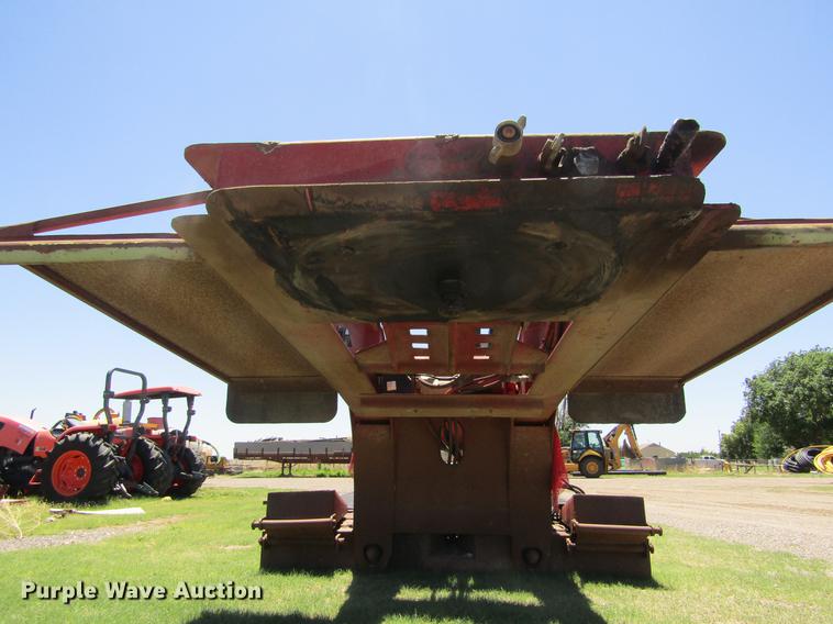 image for item DD5692 2006 Globe low boy equipment trailer