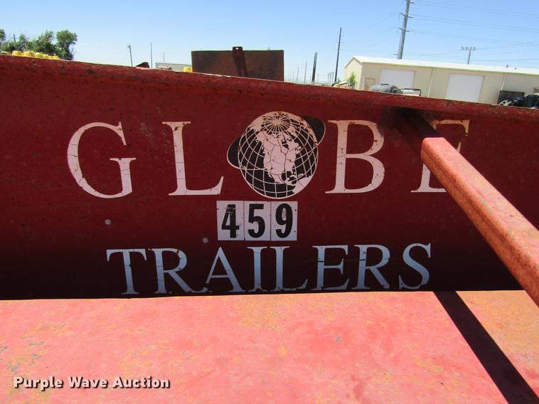 image for item DD5692 2006 Globe low boy equipment trailer