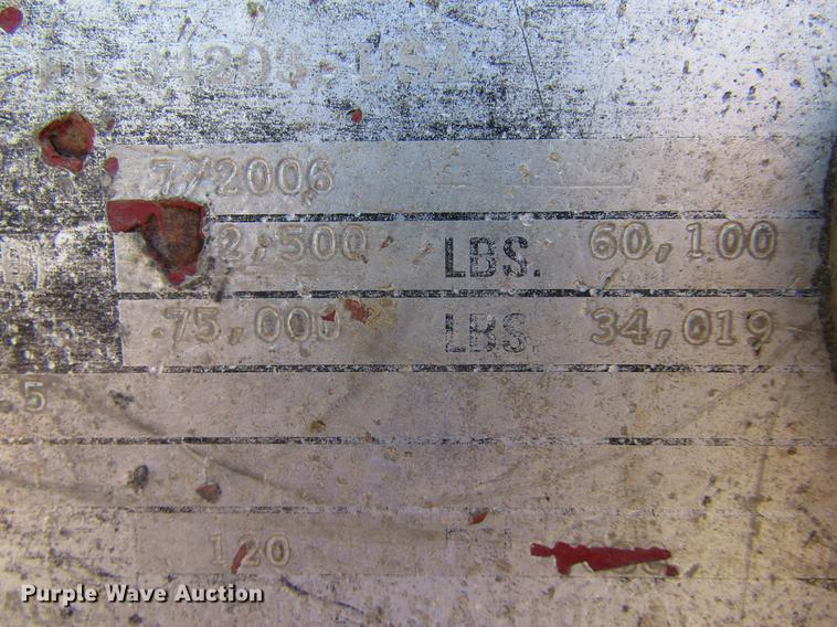 image for item DD5692 2006 Globe low boy equipment trailer