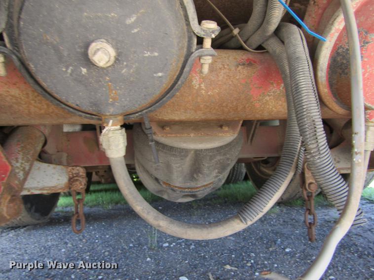 image for item DD5692 2006 Globe low boy equipment trailer