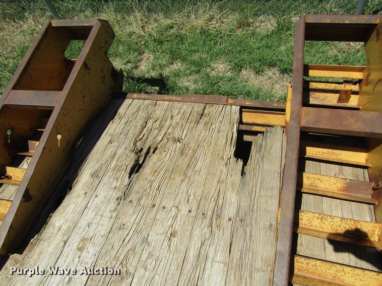 image for item DD5694 2006 Belshe equipment trailer