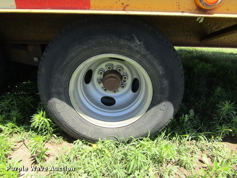 image for item DD5694 2006 Belshe equipment trailer