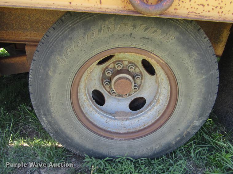 image for item DD5694 2006 Belshe equipment trailer