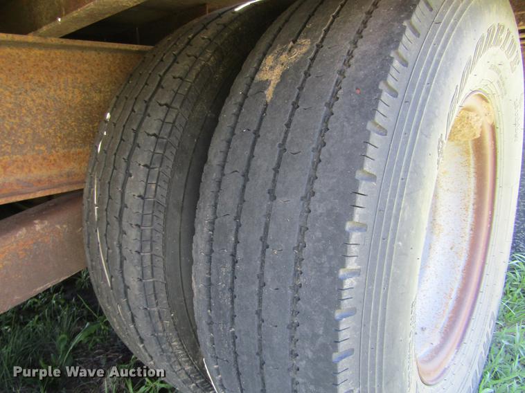 image for item DD5694 2006 Belshe equipment trailer