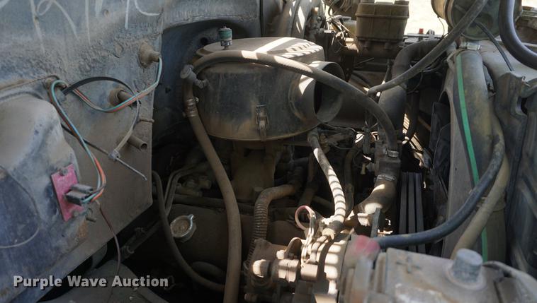 image for item DD7675 1983 GMC TopKick 7000 dump flatbed truck