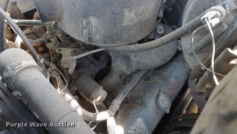 image for item DD7675 1983 GMC TopKick 7000 dump flatbed truck