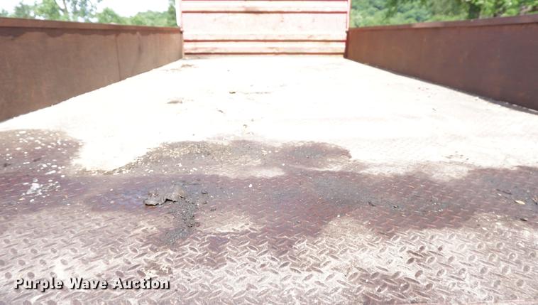 image for item DD7675 1983 GMC TopKick 7000 dump flatbed truck