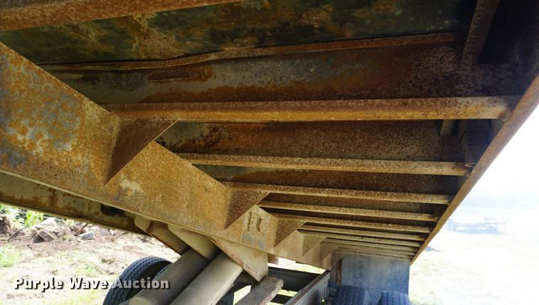 image for item DD7675 1983 GMC TopKick 7000 dump flatbed truck