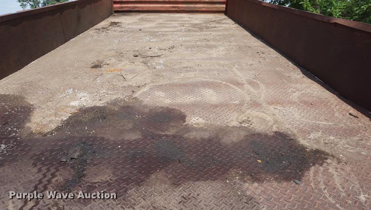 image for item DD7675 1983 GMC TopKick 7000 dump flatbed truck