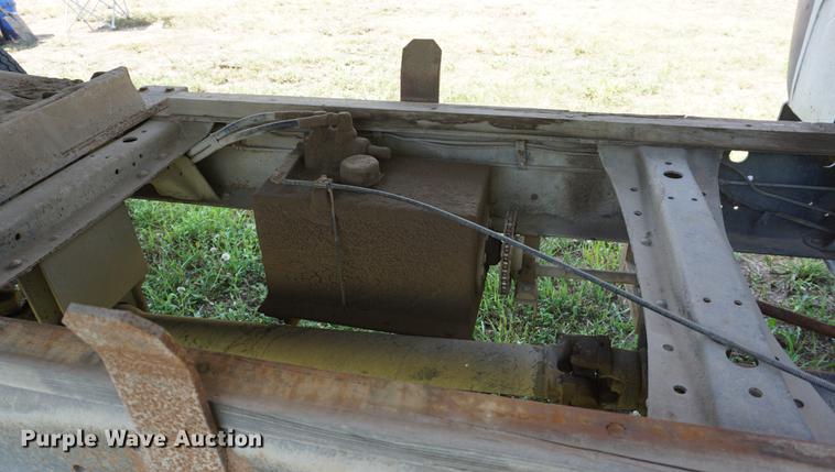 image for item DD7675 1983 GMC TopKick 7000 dump flatbed truck