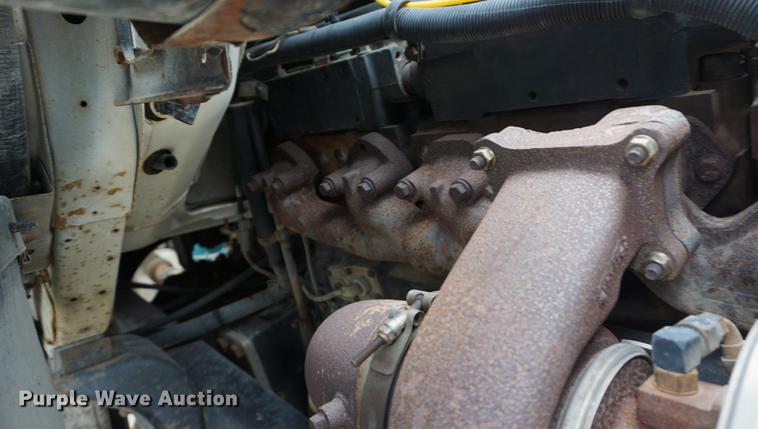 image for item DD7681 1994 Ford Aeromax L9000 semi truck