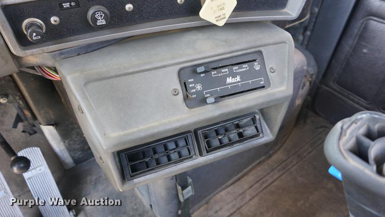 image for item DD7684 1998 Mack DM690S truck with Big John tree spade