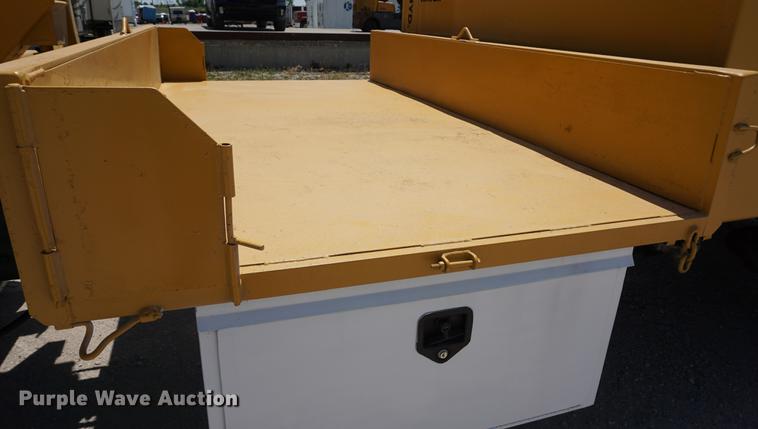 image for item DD7684 1998 Mack DM690S truck with Big John tree spade