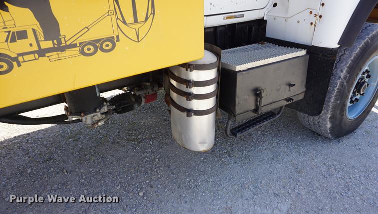 image for item DD7684 1998 Mack DM690S truck with Big John tree spade