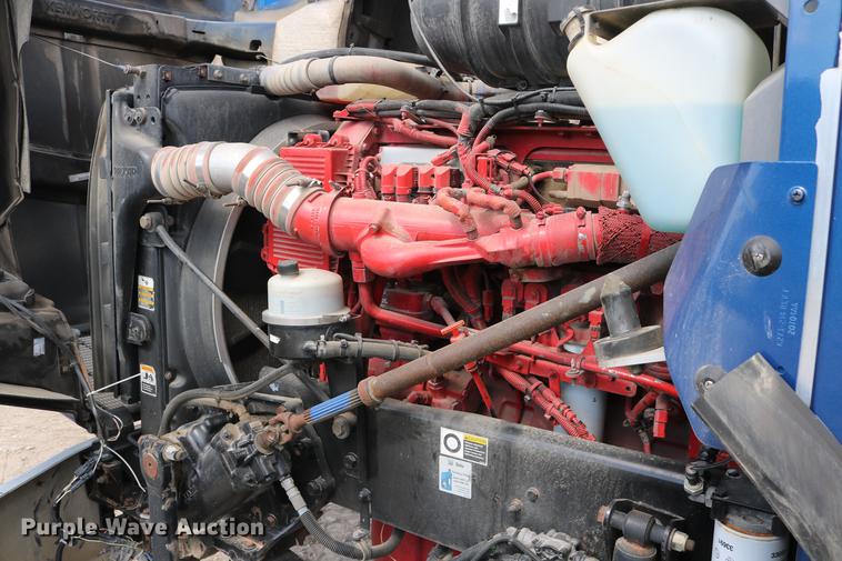 image for item DD8239 2009 Kenworth T800 semi truck