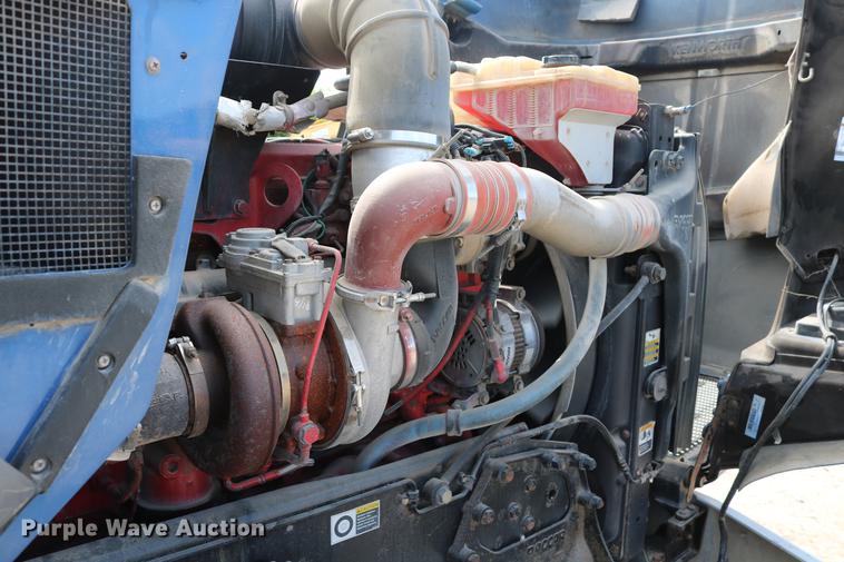 image for item DD8239 2009 Kenworth T800 semi truck