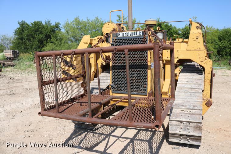 image for item DD8248 1999 Caterpillar 561M pipelayer