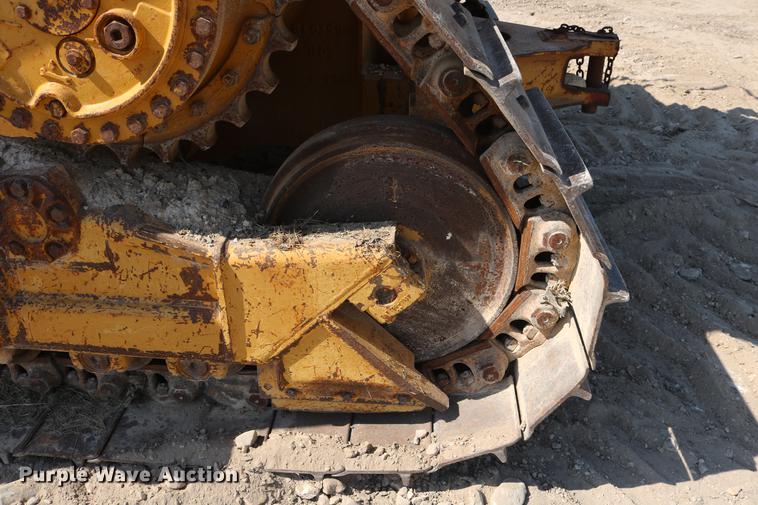 image for item DD8248 1999 Caterpillar 561M pipelayer