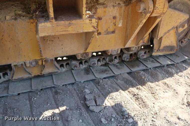 image for item DD8248 1999 Caterpillar 561M pipelayer