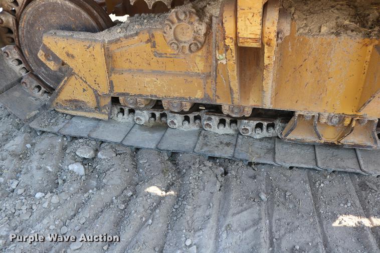 image for item DD8248 1999 Caterpillar 561M pipelayer